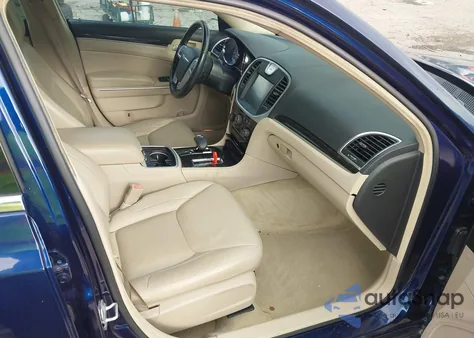 2013 Chrysler 300 Motown z USA, uszkodzony, nr VIN 2C3CCAAG6DH635395